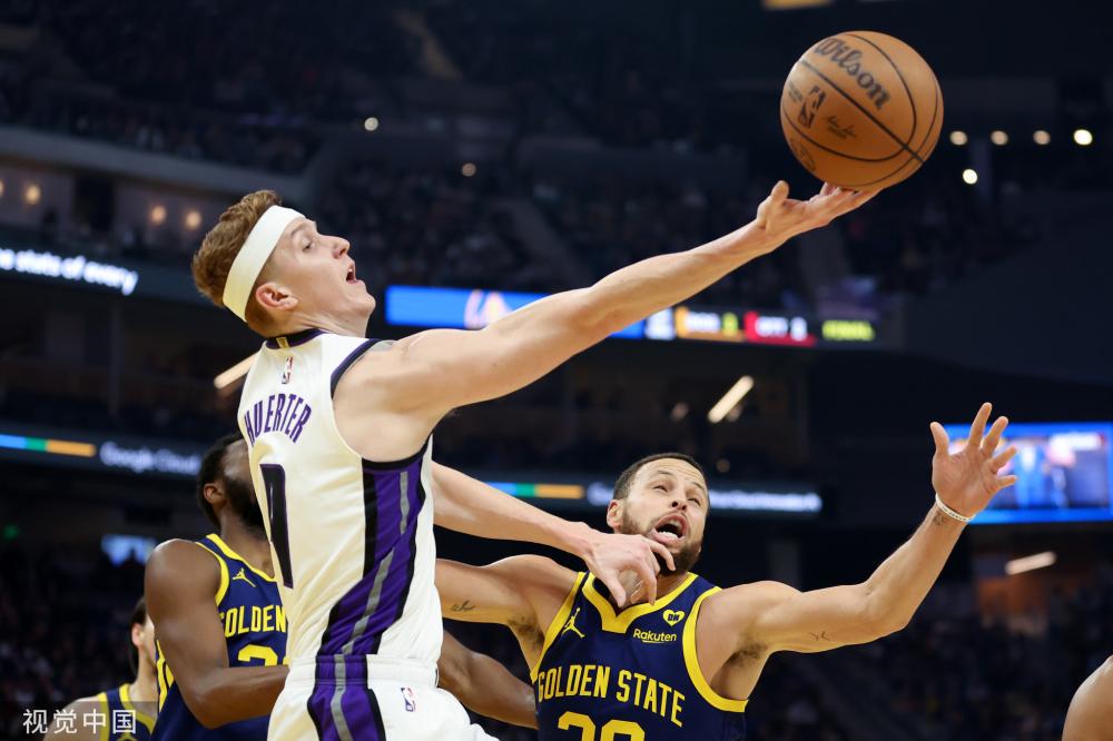 体的防守反 体的防守反